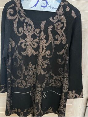 Elegant Black Sweater Tunic with Metallic Bronze Scroll Pattern XL